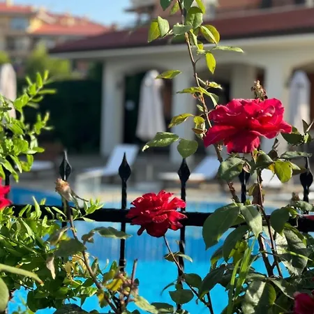 Luxury Coastal Dreams *