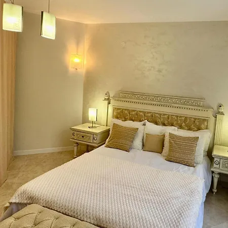 Luxury Coastal Dreams شقة