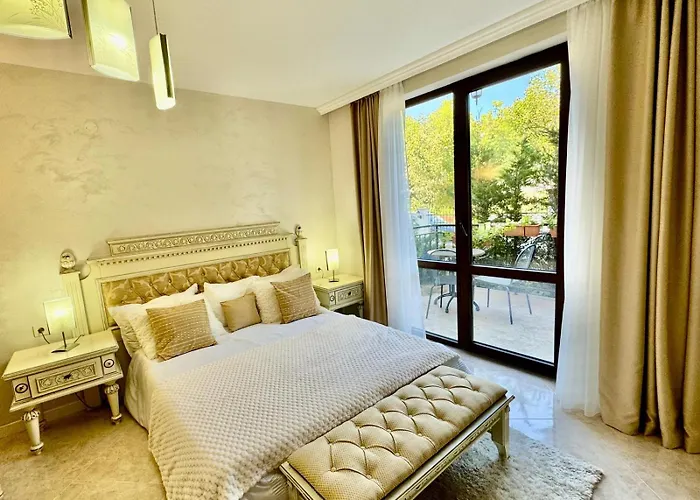 Luxury Coastal Dreams アパート